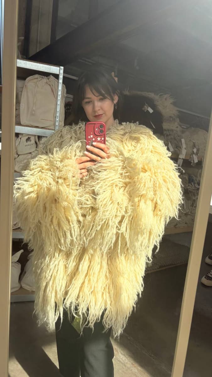 Gunia-kotsovania in white made of finely spun wool-1